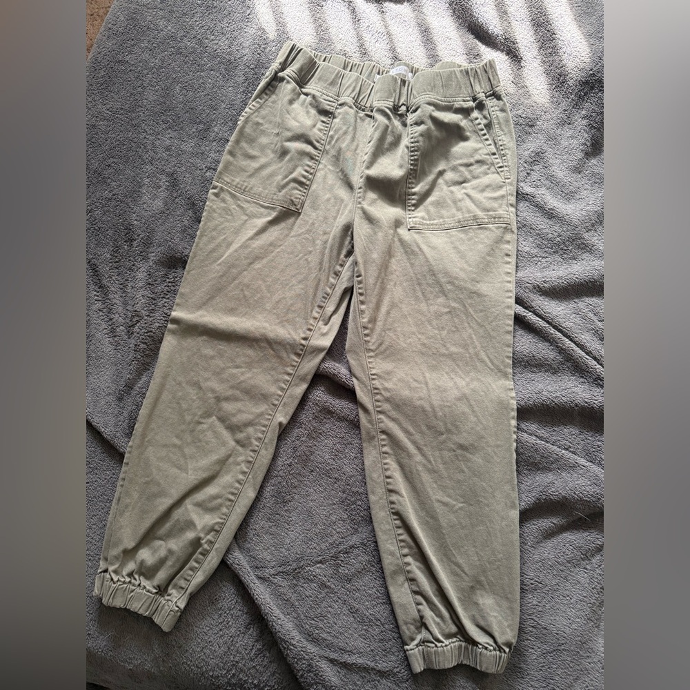 Women’s Olive Green Cargo Pants